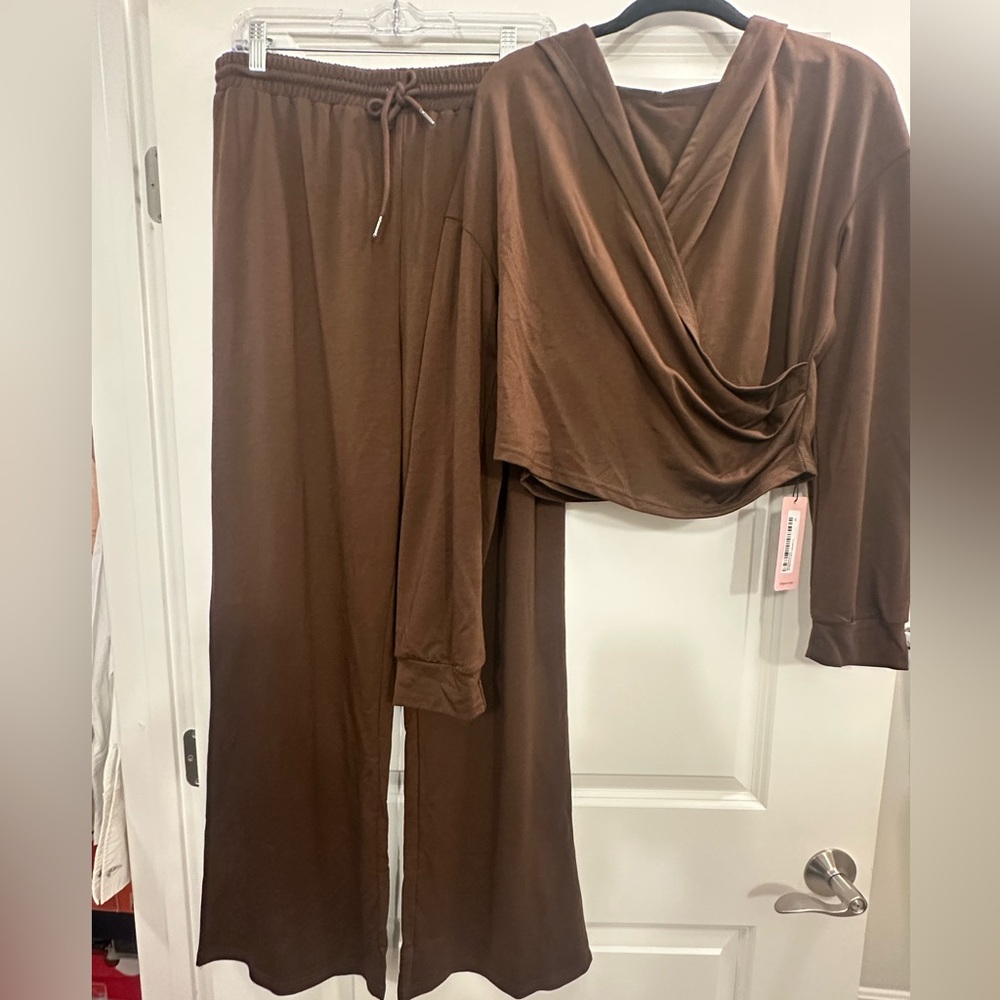 Brown 2 Piece Set